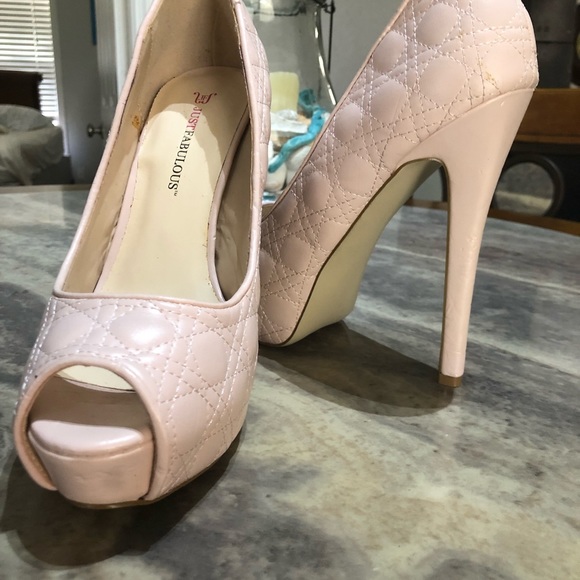 Light pink Just Fabulous 5 1/2 inch Size 9 - Picture 4 of 5